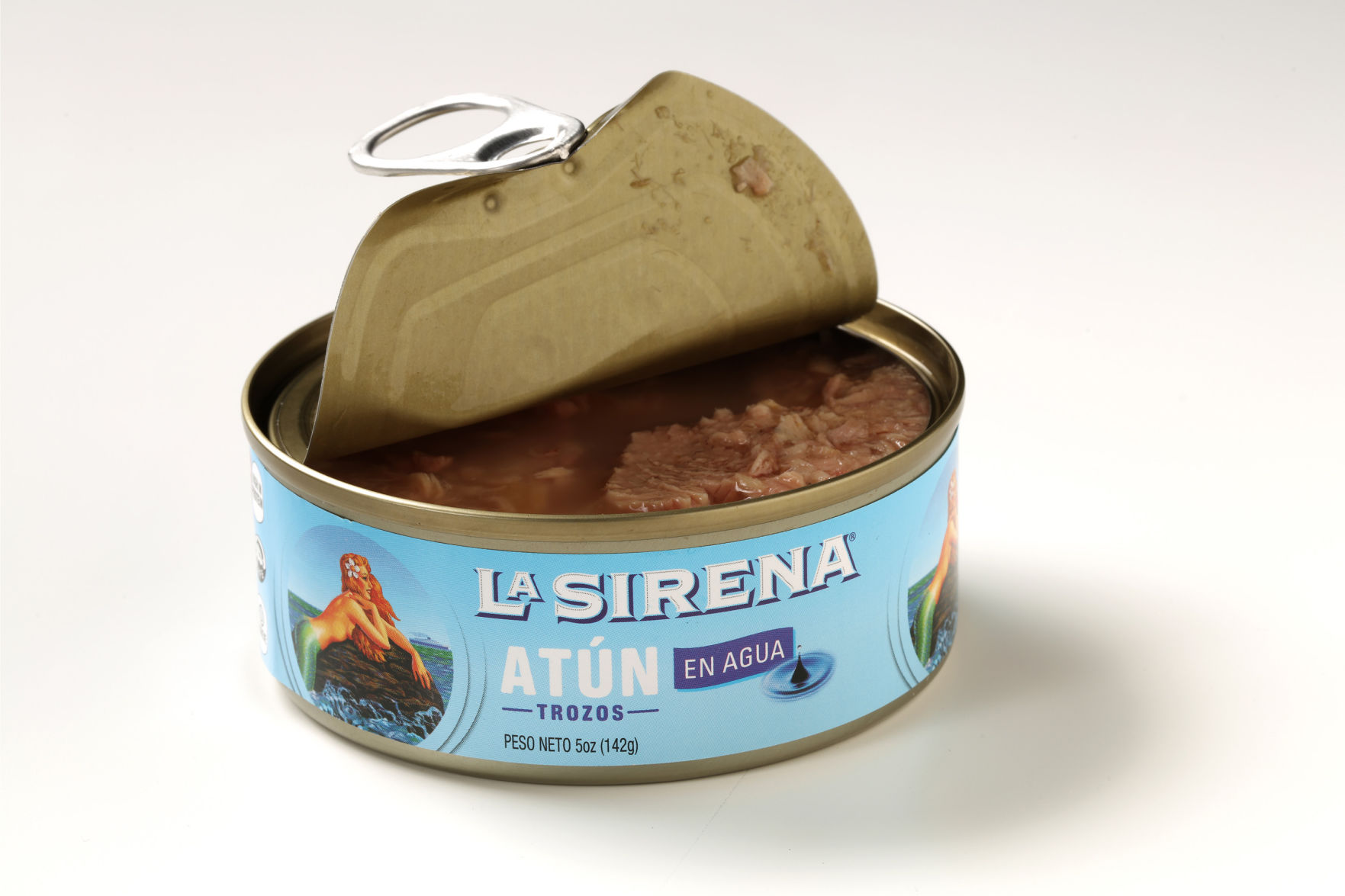 6: La Sirena Tuna Chunk Light in Water